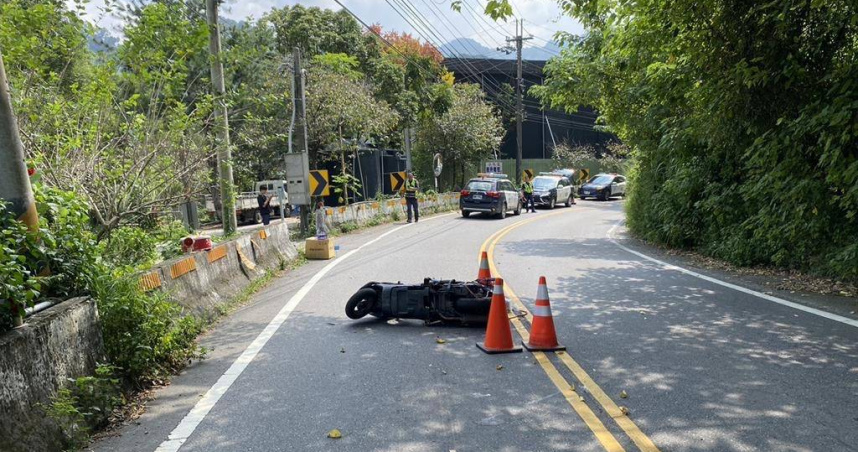 東勢男自撞亡女伴小腿重傷險象環生。（圖 ／翻攝畫面）