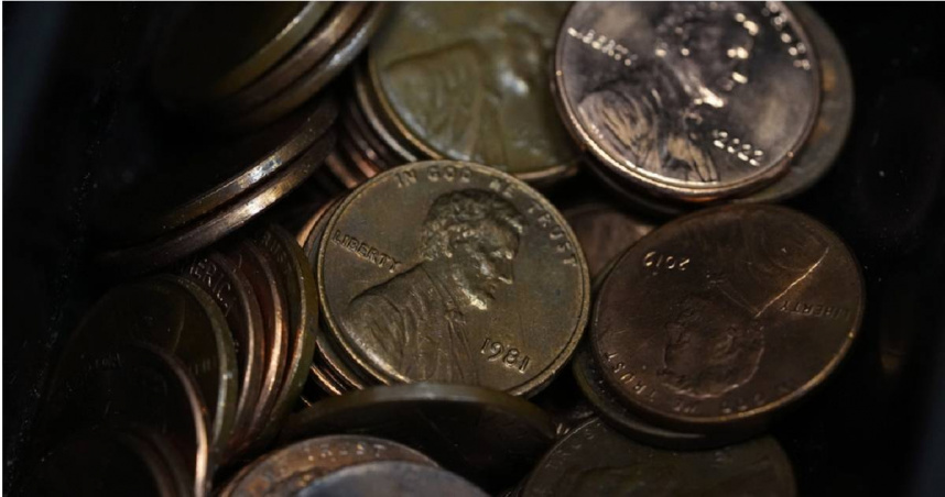 全美企業及商家正在經歷1場前所未有的「無美分危機」。（圖／達志／美聯社）