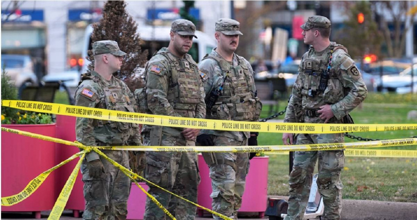 美國2名國民警衛隊士兵於美東時間26日在白宮附近遭槍擊受傷。（圖／達志／美聯社）