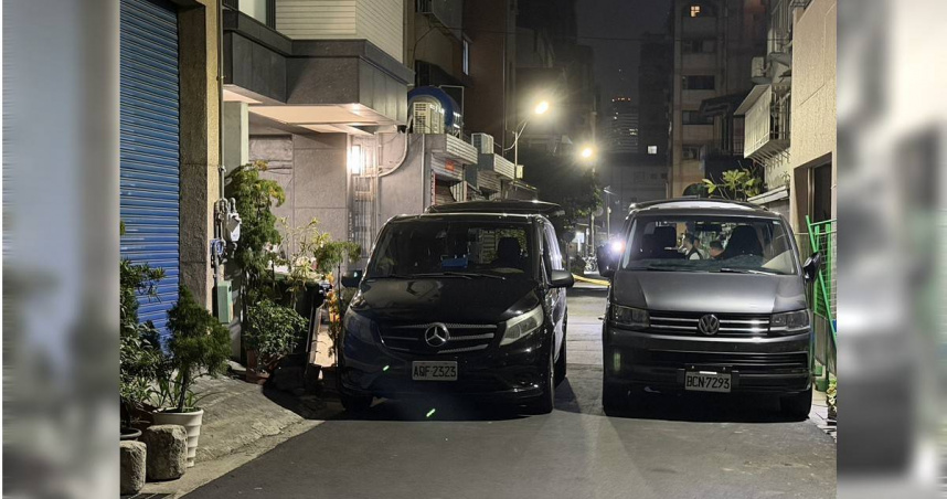 台中市一對30歲的年輕情侶，昨天晚間被發現陳屍在西區五權五街一處出租套房的浴室。（圖／記者林慶祥翻攝）