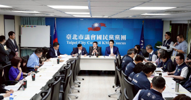 蔣萬安赴臺北市議會國民黨團，向黨團議員說明市府本會期的重大法案、議案及預算編列狀況。（圖／取自台北市政府網站）