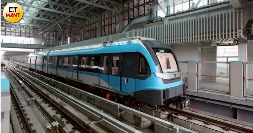 捷運三鶯線車廂見男子揮舞美工刀！警方到場壓制　確認為通緝犯