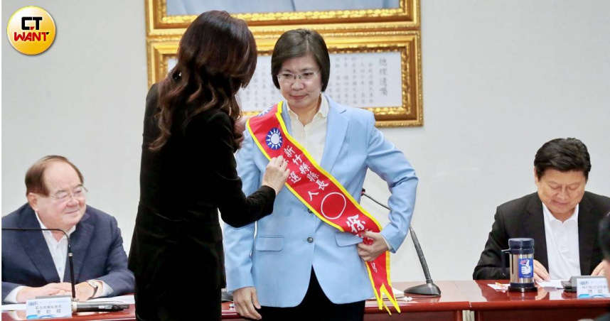 竹北藍白整合破局，民眾黨將矛頭指向國民黨新竹縣長參選人徐欣瑩。（圖／周志龍攝）