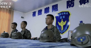 共軍演習 指揮室驚見台灣「8字標語」