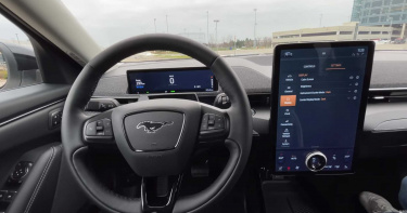朝特斯拉開槍2/福特:Mustang Mach-E要吸引不愛電車的傳統車主