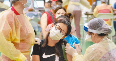 張上淳首鬆口:疫苗混打雙管齊下 各國疫苗混打狀況曝