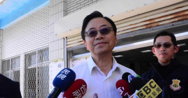 張善政在花蓮投票 再趕回高雄與韓看開票
