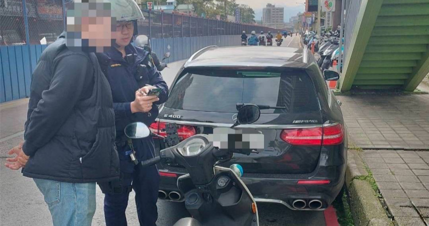 賓士男超速被扣牌，竟上網買同號假牌上路遭識破，警方依法送辦。（圖／翻攝畫面）