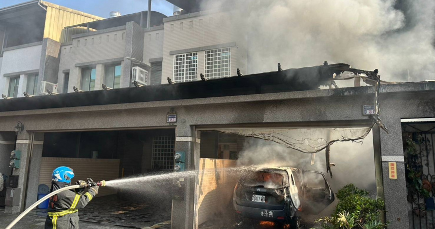 雲林斗六一處民宅昨日下午發生火警。（圖／翻攝記者爆料網）