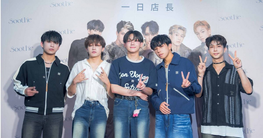 泥秋（左起）、小潘、正耀、陳永勛、阿諺出席香氛品牌一日店長活動。（圖／Soothe時氛提供）