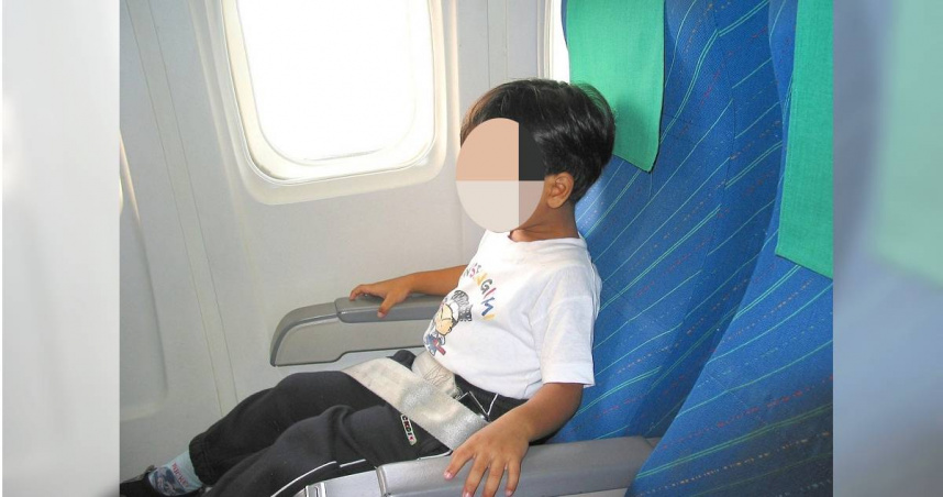 一名男網友表示，他搭機時遇到孩童哭鬧，結果被父母嗆聲「怕吵就不要出門」，讓他傻眼。（示意圖，非當事孩童／Unsplash）