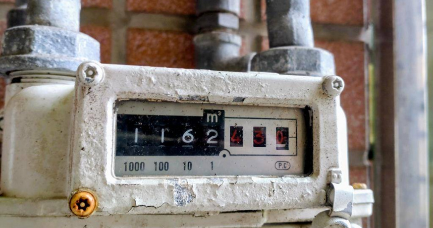 天然氣瓦斯錶時間久了之後，都有更換的必要，但近日基隆卻有民眾認為業者聲稱免費換錶，卻在帳單中向用戶收取費用，議員介入了解，業者允諾將加強教育訓練。（圖／中國時報張志康攝）