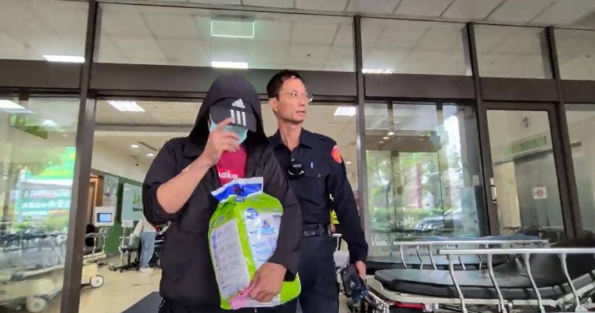 許姓男子疑似不滿被房東趕離，3日凌晨竟縱火燒屋，導致17歲少女慘死。