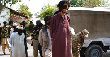 阿富汗塔利班於霍斯特省體育場舉行公開處決，超過8萬人現場觀刑，引發國際譴責。（示意圖／達志／美聯社，下同）