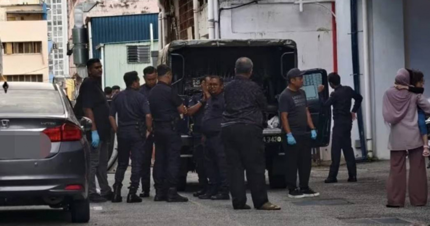 警方封鎖事發現場，展開調查。（圖／翻攝自東方日報）