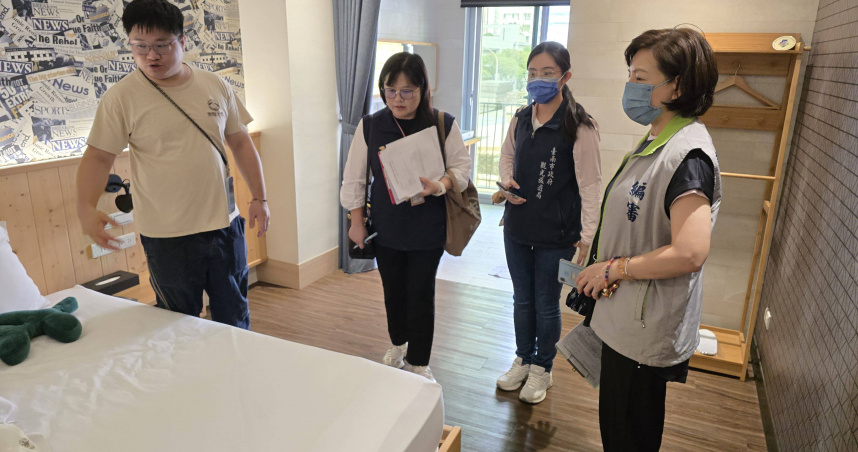 為避免誤入住非法旅宿，南市府提醒旅客可事先至交通部觀光署「臺灣旅宿網」或臺南市政府「臺南旅遊網」查詢合法旅宿資訊，確保住宿安全與消費權益。（圖／臺南市政府觀光旅遊局提供）