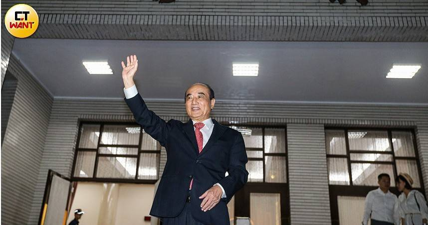 王金平表示，因7月25日另有既定行程，將不會出席凱道集會活動。食品安全議題。（圖／鄭清元攝）