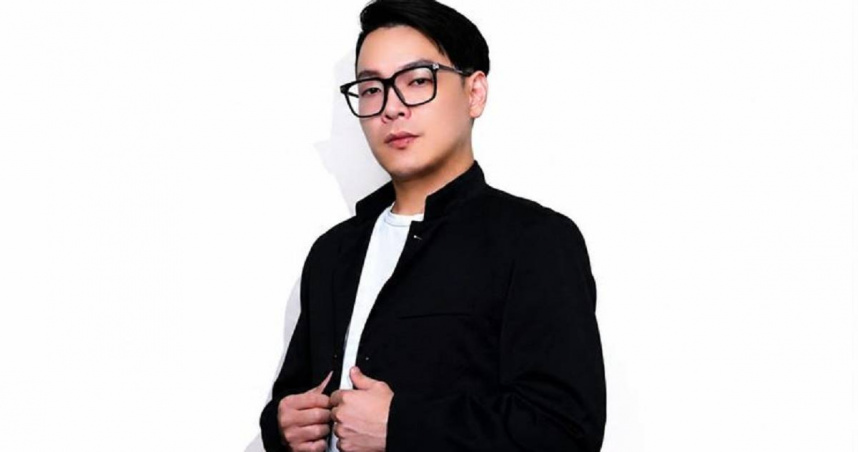 鄭方形發文悼念，《井雲蓉，雖然我們未曾理解彼此，仍願妳一路好走》。（圖／翻攝自鄭方形臉書）
