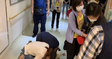 撞警少年家庭背景曝 單親媽獨力撫養、休學打工12小時撐家計