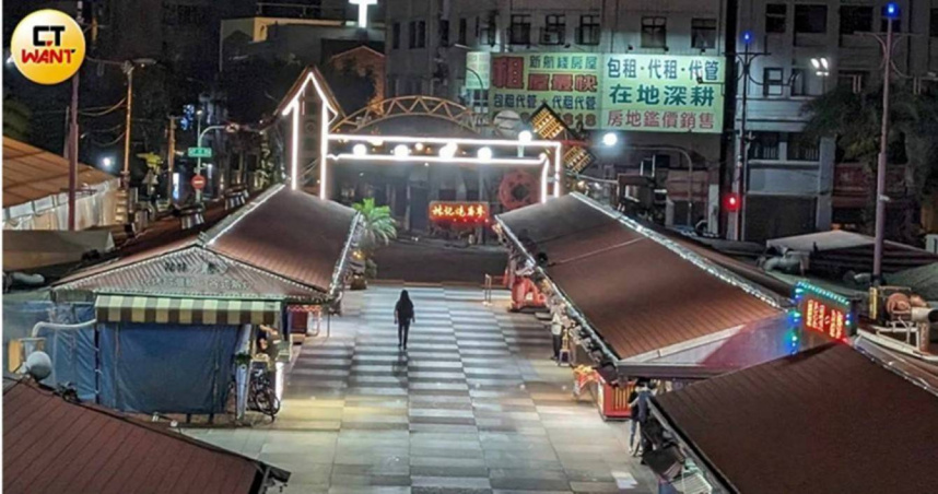 民眾黨立委林憶君看好陸客團客解禁助攻國旅商機，圖為花蓮境內觀光夜市冷清情況。（圖／本刊攝影組）