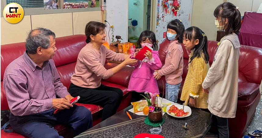 想要轉運的朋友，詹惟中建議，孝順父母、多做公益，或進一步作居家風水的調整。（圖／侯世駿攝）