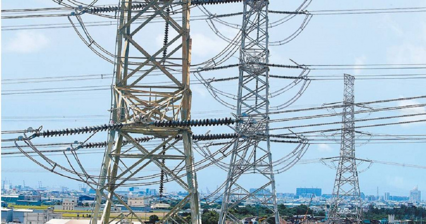 4月電價預計調漲6％~9％，台電董事長曾文生19日表示，此次調漲，會以住宅、小商家為主。圖為輸送電塔。（圖／報系資料照）