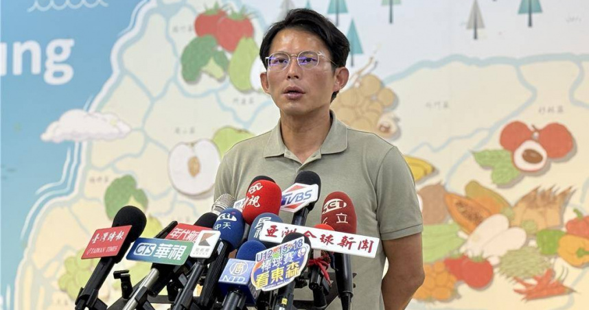 民眾黨主席黃國昌14日南下高雄，參加國民黨舉辦的「823公投重啟核三政策說明會南部場」。（圖／中國時報柯宗緯攝）