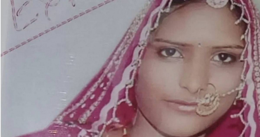 人夫嫌妻子太黑，對她潑酸再放火燒死她。（圖／翻攝The Mirror X）