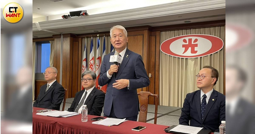 新光人壽董事長魏寶生22日說明輝達北士科公司案進度結果。（圖／李蕙璇攝）