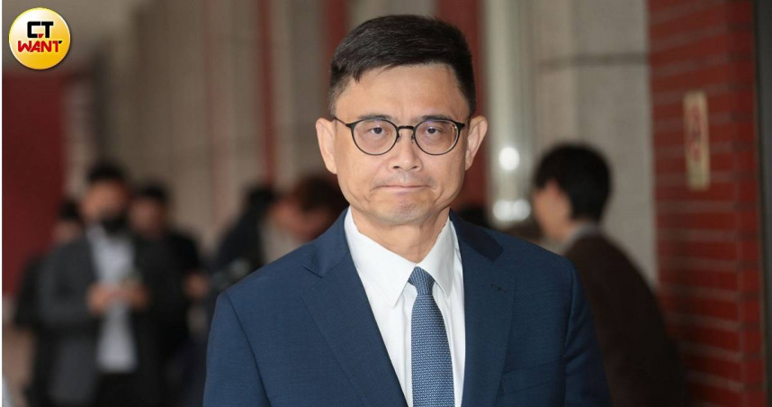 民進黨立委賴瑞隆8歲兒日前捲入霸凌爭議引發社會關注，雙方家長今日發布共同聲明，強調事件屬孩子間的衝突，非霸凌案件。（圖／周志龍攝）