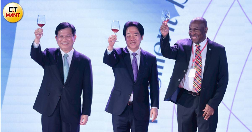 外交部長林佳龍以總統特使身分出訪史瓦帝尼，強調外部干預不影響台灣與國際連結。*「2026外交部春宴」畫面，非本次活動現場。（圖／黃耀徵攝）