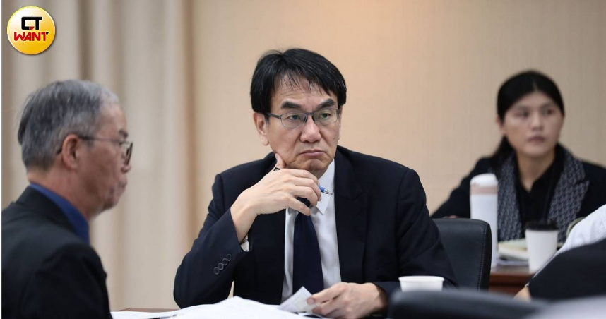 針對Meta大規模帳號停權事件，數發部長林宜敬表示，持續提供協助。（圖／周志龍攝）