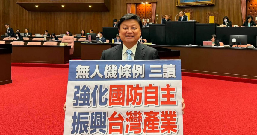 傅崐萁認為，若政策及資源能夠到位，台灣無人載具產業仍有急起直追的機會。（圖／翻攝自傅崐萁臉書）