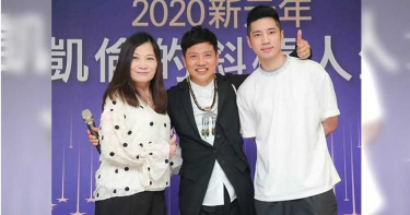 陳凱倫又添新頭銜 斜槓世新副教授哽咽謝兒子