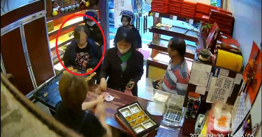 大媽買餅鬼之插隊!店員急忙安撫 事後翻監視器大怒:出來道歉