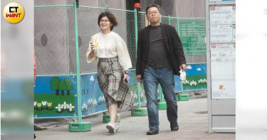 【不倫民眾黨1】柯P心腹激戀F奶女助理 當街親親摩鐵煲愛