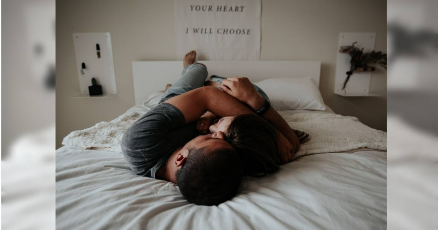 丈夫偷情女直播主，讓人妻崩潰。（示意圖／Unsplash）