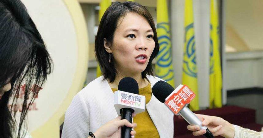 民進黨台北市議員簡舒培表示，「去年7000萬沒嫌貴，今年7000萬卻喊嚴苛，藍白雙重標準到底在演哪一齣？」（圖／報系資料庫）