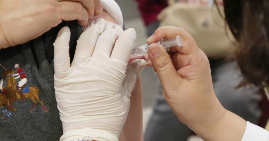 H3N2 K分支目前已成為台灣流感主流病毒株，占比達9成，此病毒株與本季流感疫苗基因序列相似度偏低，造成本季突破性感染情形增加。（圖／報系資料照）