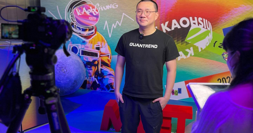 被稱為創業天才的陳泰元被爆擅自更改公司帳戶密碼、侵占公款，更以男廁客滿為由躲進女廁。(圖／翻攝自Quantrend Technology, Inc臉書)