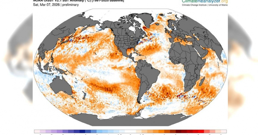 鄭明典在臉書分享氣象圖，說明全球海溫居高不下，未來幾年全球平均氣溫會再創新高。（圖／翻攝自臉書／鄭明典）