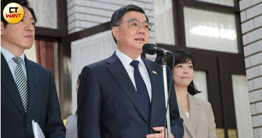 閣揆卓榮泰（圖中）挑戰藍營黨團自主敏感神經。（圖／周志龍攝）