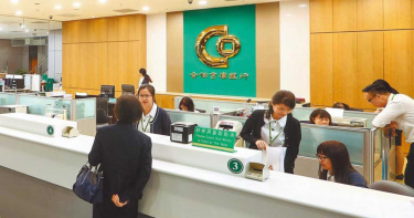 公股行庫遭爆650萬年薪聘港人? 財政部否認施壓