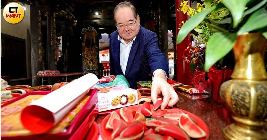 新北市三重先嗇宮除了祭祀神農大帝外，近日也展出「敦煌主題展」，先嗇宮董事長李乾龍邀請讀者闔家蒞臨。（圖／周志龍攝）