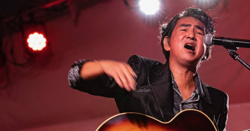 由「田島貴男」領軍的Original Love為City Pop樂風極具代表性的組合，歌曲〈接吻〉曾被中島美嘉、藤井風翻唱過。（圖／霓虹綠洲音樂祭提供）