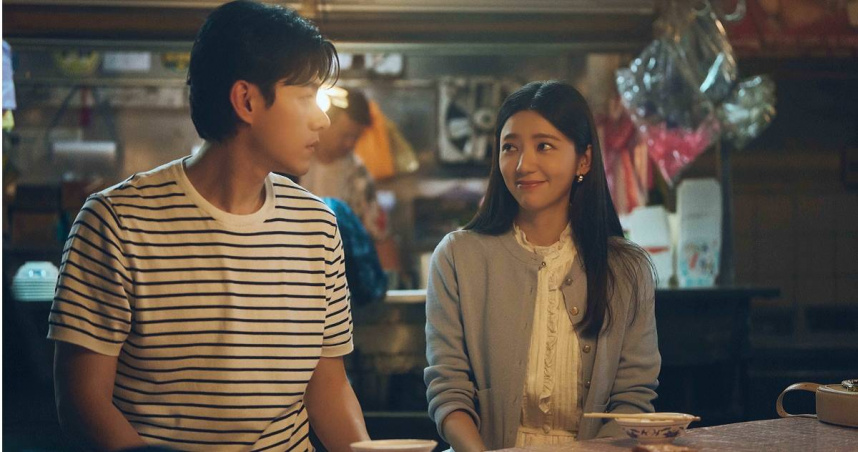 李程彬與校花郭雪芙重逢。（圖／華視、公視台語台提供）