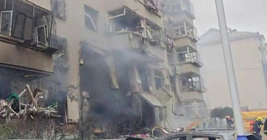 大陸山西省太原市小店區「豐景佳園」社區今天（30日）發生爆炸事件，造成人員傷亡。（圖／翻攝自微博）