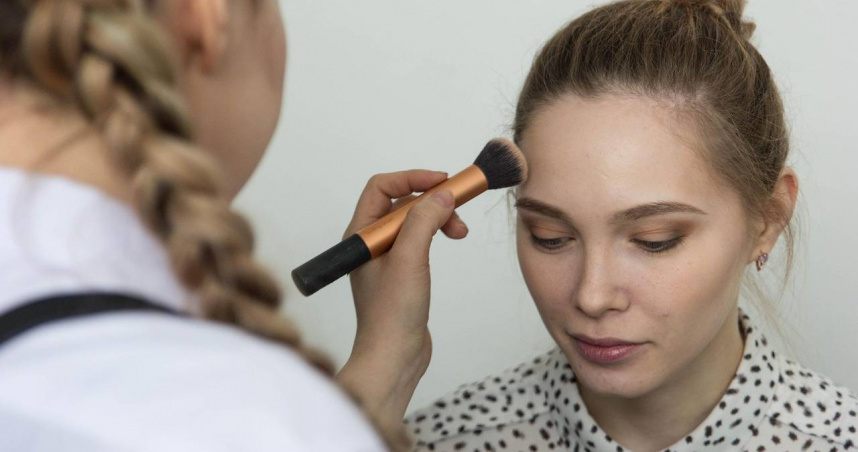 醫師曝美妝品也藏塑化劑。（示意圖／pixabay）