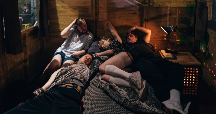 《共和國》在北藝中心超級大劇院構建了一個微型的烏托邦。（圖／臺北表演藝術中心提供）