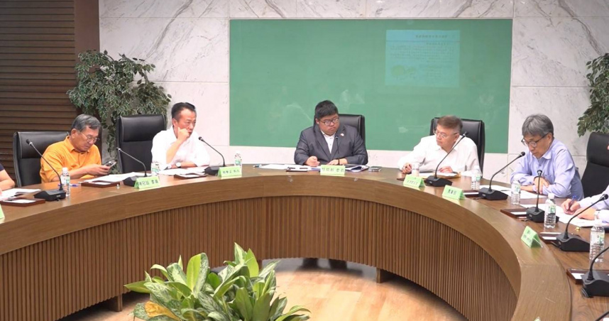 立委蔡易餘6月4日邀嘉義縣長翁章梁、農業部長陳駿季、前立委陳明文及相關人員召開茶改場遷址協調會。（圖／翻攝自嘉義縣府畫面）